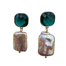 Load image into Gallery viewer, L'ora D'oro - Emerald Swarvoski + Pearl Earrings