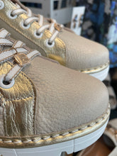 Load image into Gallery viewer, Jose Saenz - JS2001 Arena/Champagne