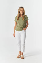Load image into Gallery viewer, Goondiwindi Cotton - 5 Pocket Cropped Jean White