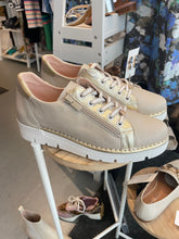 Load image into Gallery viewer, Jose Saenz - JS2001 Arena/Champagne