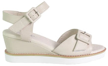 Load image into Gallery viewer, Hinako - Merimbula – Almond