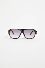 Load image into Gallery viewer, adorne - Lincoln Sunglasses (Tort)