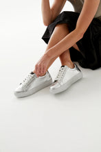 Load image into Gallery viewer, Alfie & Evie - MUZZ SILVER