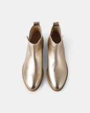 Load image into Gallery viewer, WALNUT - Douglas Copper