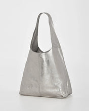 Load image into Gallery viewer, Cobb & Co - Lynx Metallic Hobo With Pouch