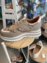 Load image into Gallery viewer, Alfie & Evie - HELENA Dark Stone /White