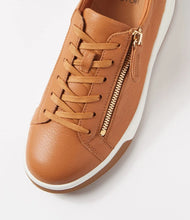 Load image into Gallery viewer, Ziera - Aito Xf Dark Tan Leather Sneakers