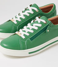 Load image into Gallery viewer, Diana Ferrari supersoft - EVONE Dark Emerald Green