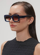 Load image into Gallery viewer, otra - Chelsea