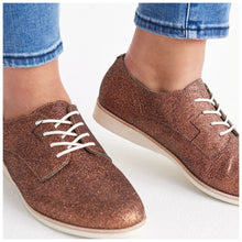 Load image into Gallery viewer, Rollie - Derby Chocolate Sparkle