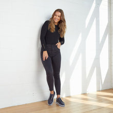 Load image into Gallery viewer, Alfie & Evie - Prime Deep Ocean