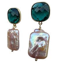 Load image into Gallery viewer, L'ora D'oro - Emerald Swarvoski + Pearl Earrings
