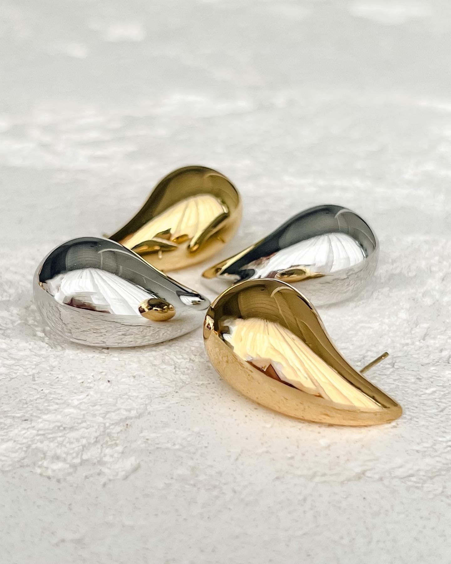 Sable and Dixie - Ginger Gold, Silver