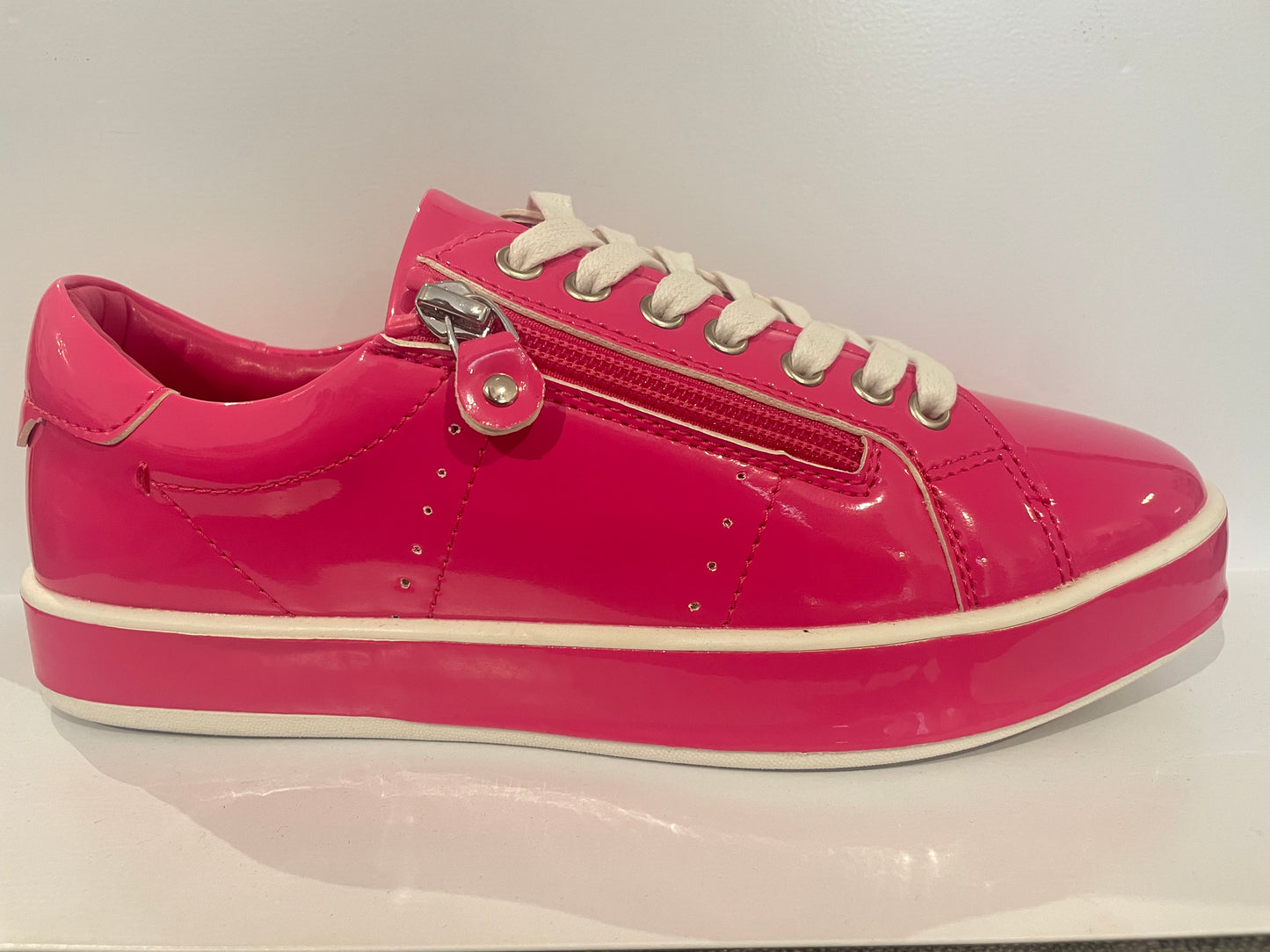 LAGUNA QUAYS - November Pink FX Patent