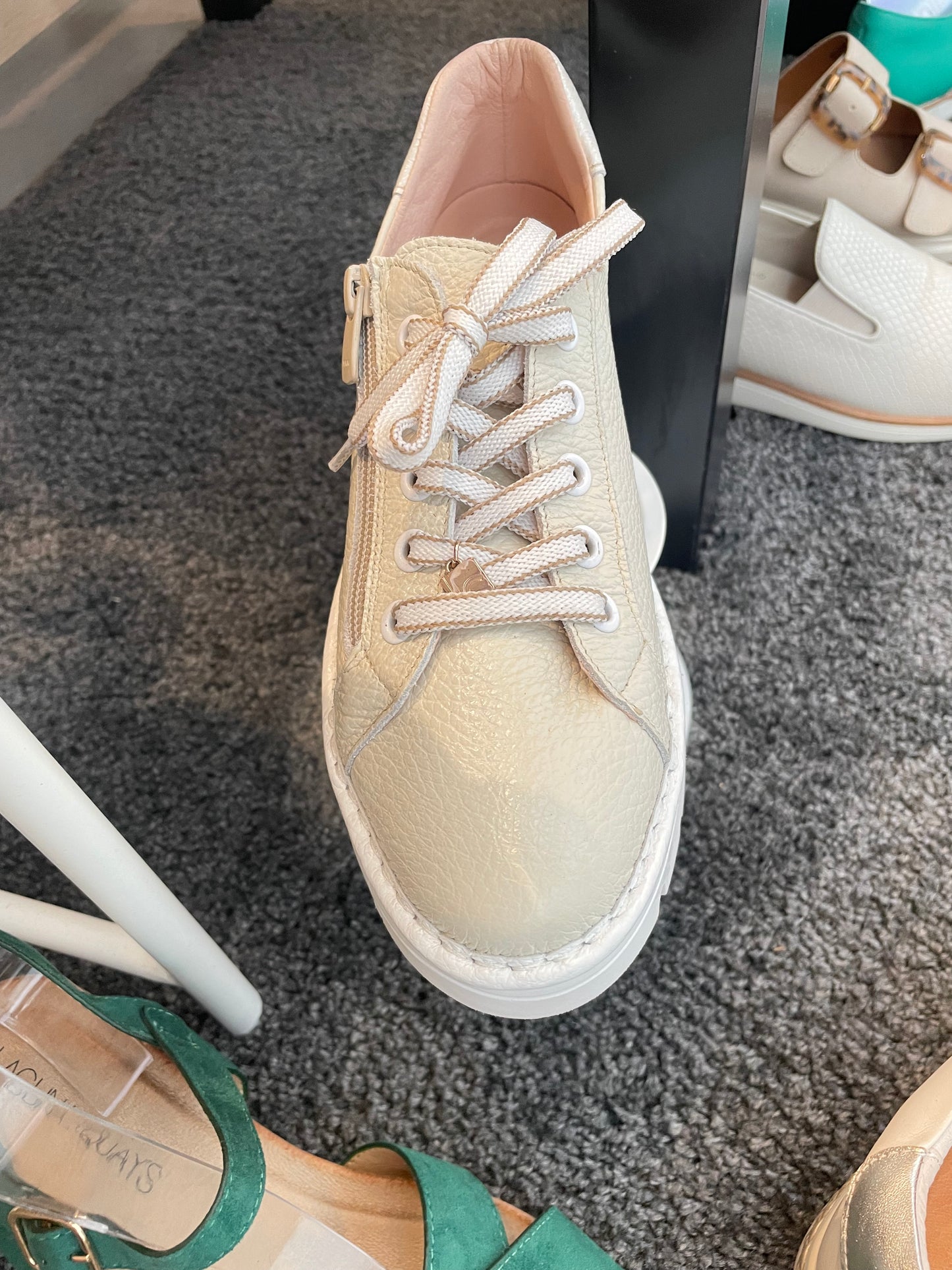 Jose Saenz - JS2001 Beige