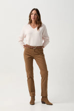 Load image into Gallery viewer, Goondiwindi Cotton - 5 Pocket Twill Jean - Tobacco
