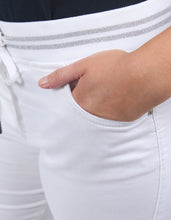 Load image into Gallery viewer, elm - Margo Jogger White
