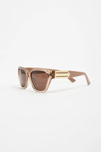 Load image into Gallery viewer, adorne - Ascot Sunglasses (Choc Clear)

