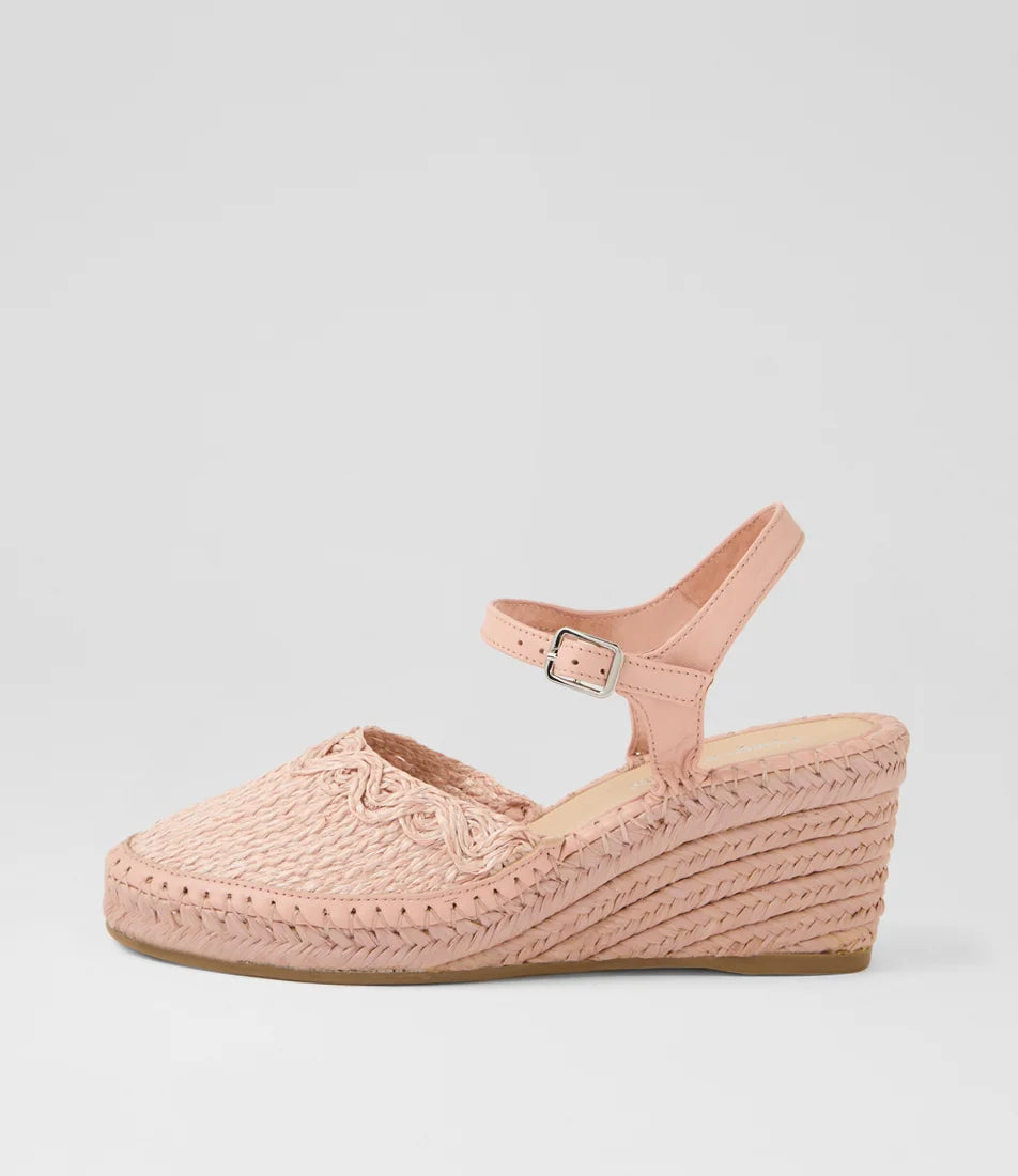 Django and Juliette - Flory Pale Pink Synthetic Raffia Leather Wedges