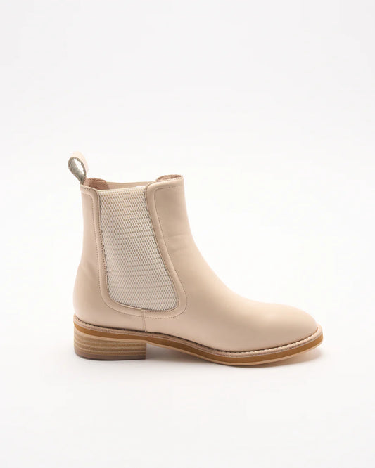 WALNUT - Cora Leather Boot - Vanilla