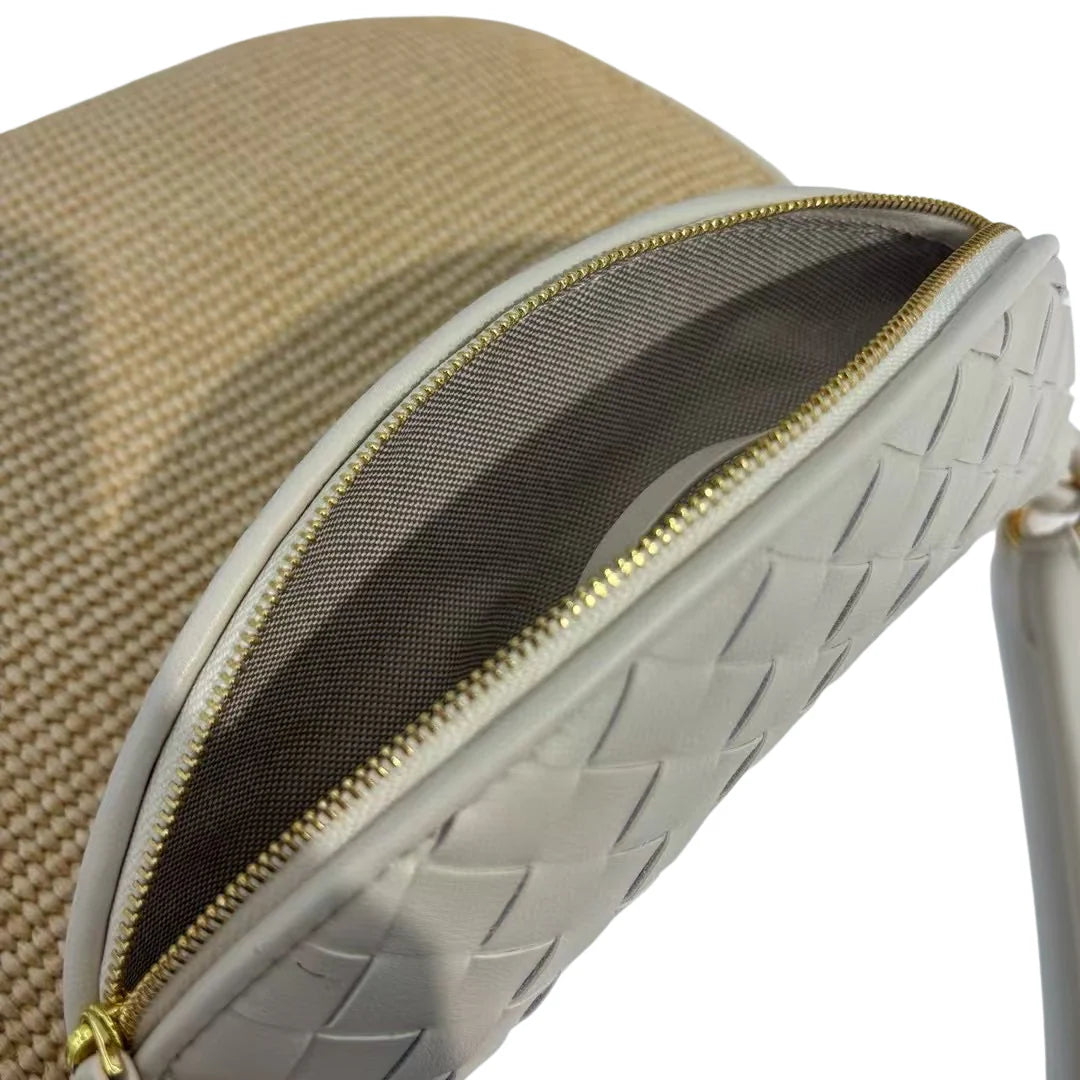 L'ORA D'ORO - CAMILE Raffia Saddle Bag, Milk