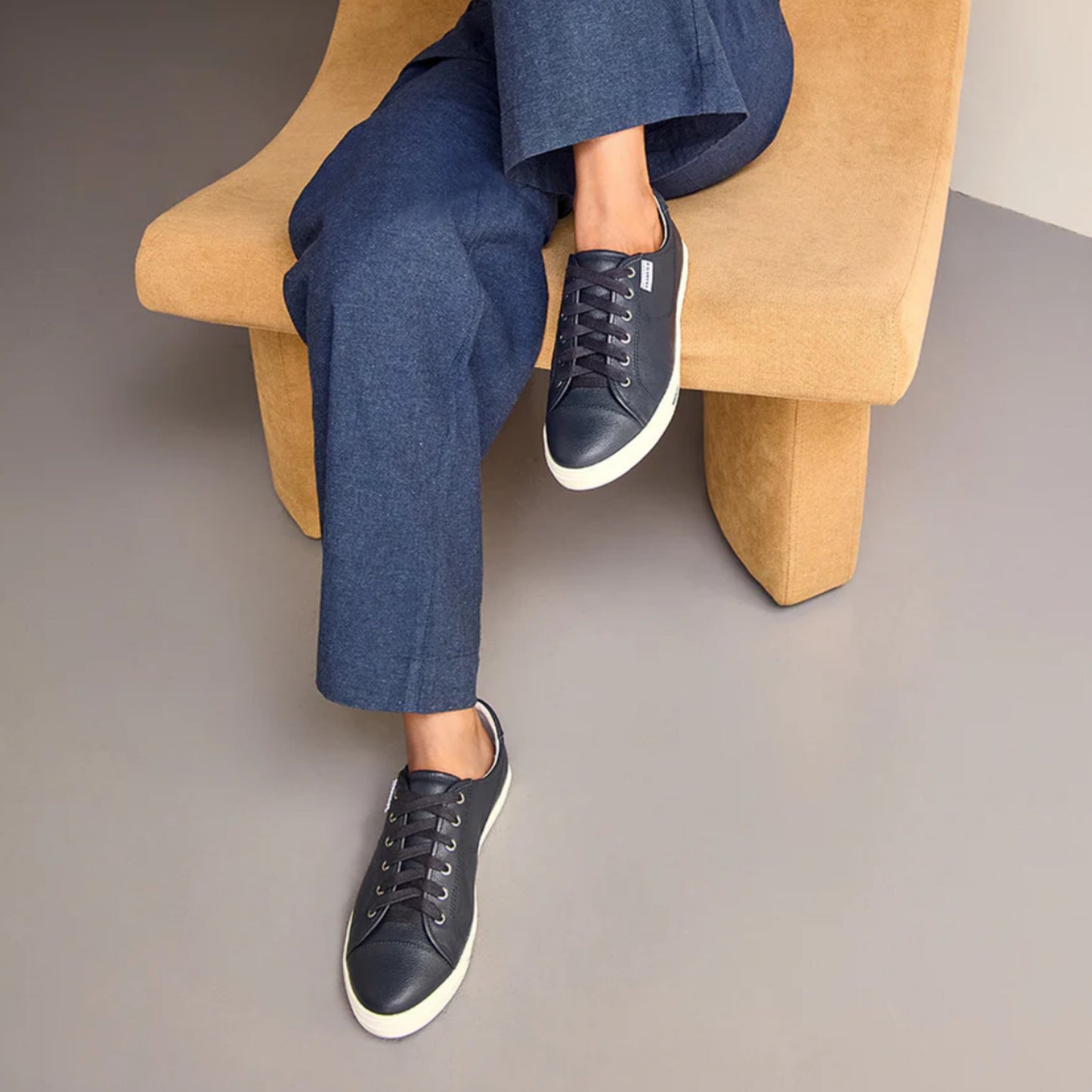 FRANKiE4 - Nat III - Navy Tumbled