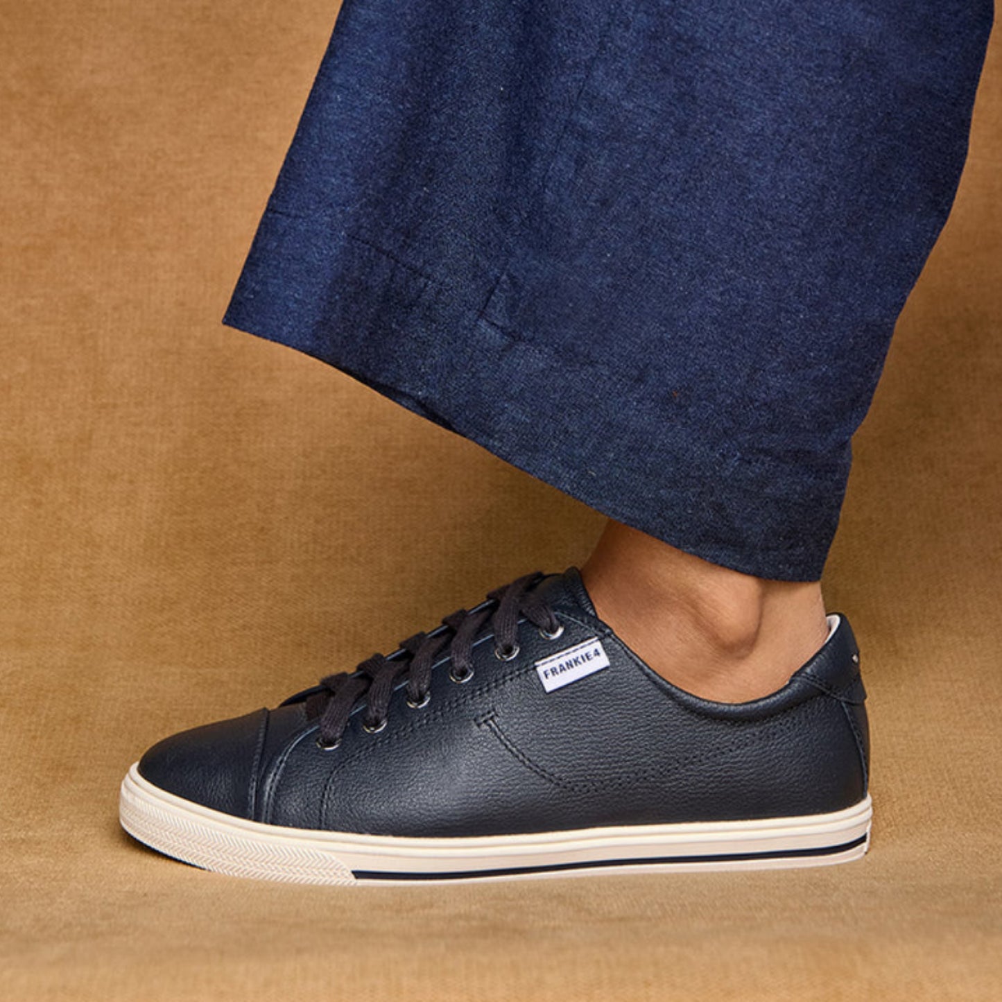 FRANKiE4 - Nat III - Navy Tumbled