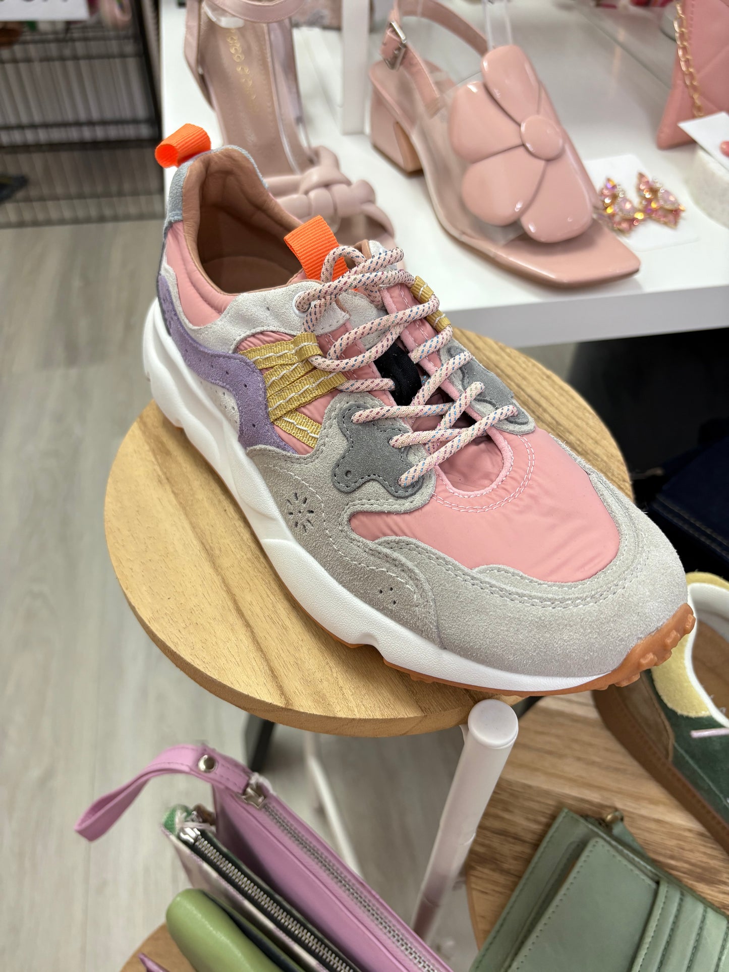 Django & Juliette - Jepcot Pink Multi