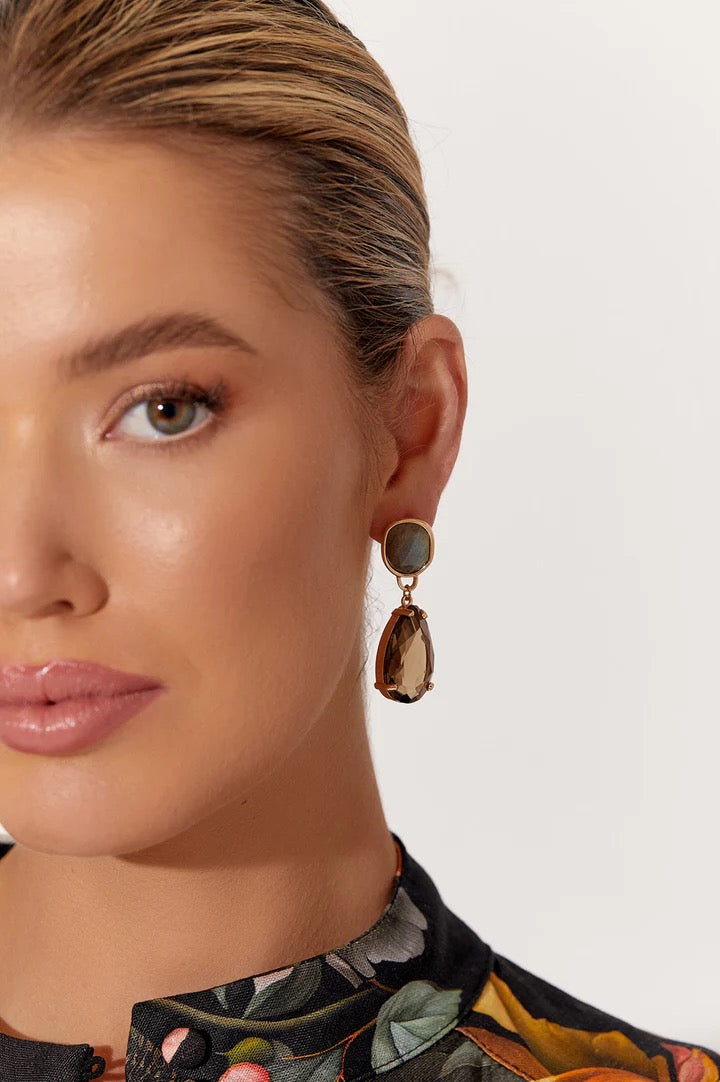 adorne - STONE AND GLASS MIX EARRINGS (SMOKE/CHOC)
