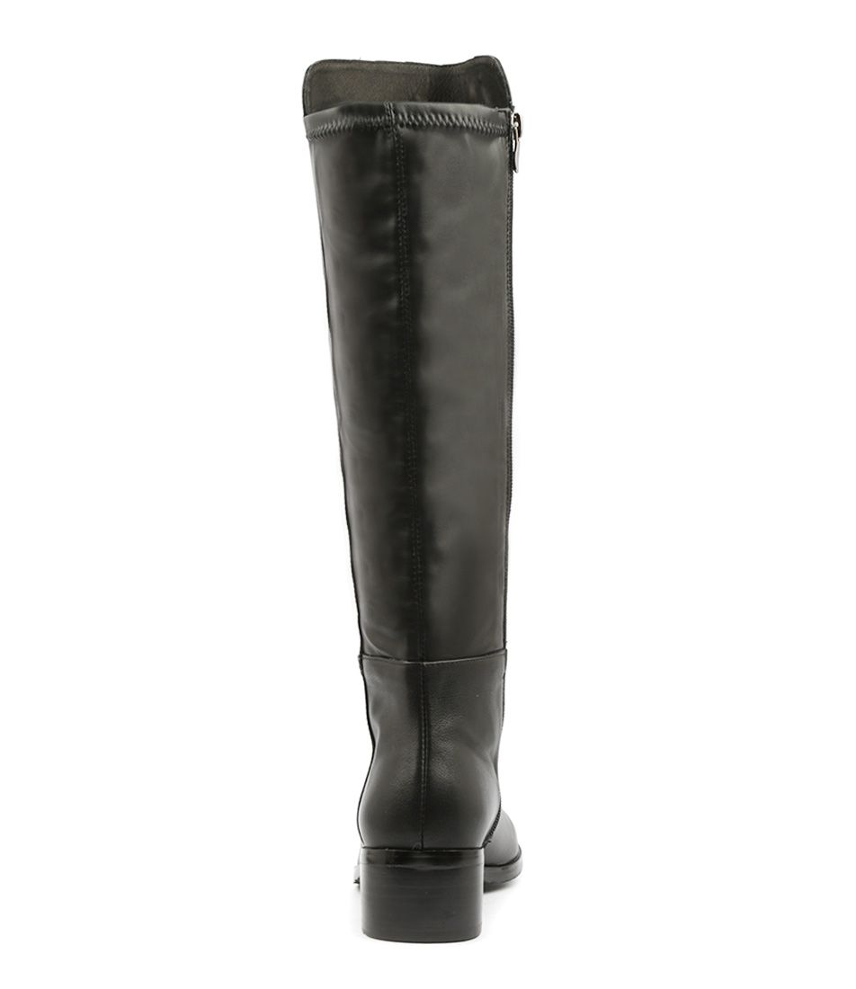 Django & Juliette -Tetley black leather