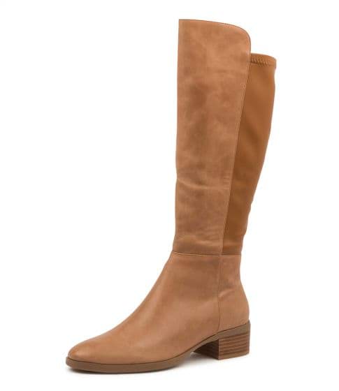 Django & Juliette - Tetley Tan Leather
