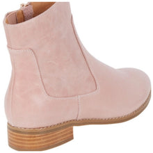 Load image into Gallery viewer, Supersoft by Diana Ferrari - Belive Blush Leather
