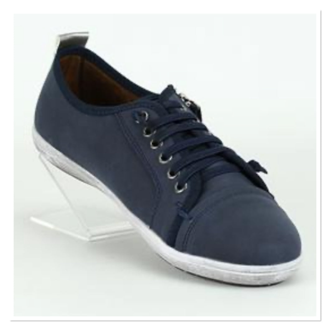 Step on Air - NEW ZAPPO Navy