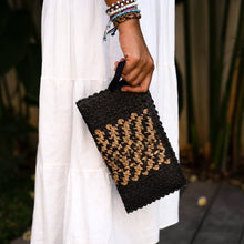 Load image into Gallery viewer, Ocean Luxe - Mooloolaba Clutch
